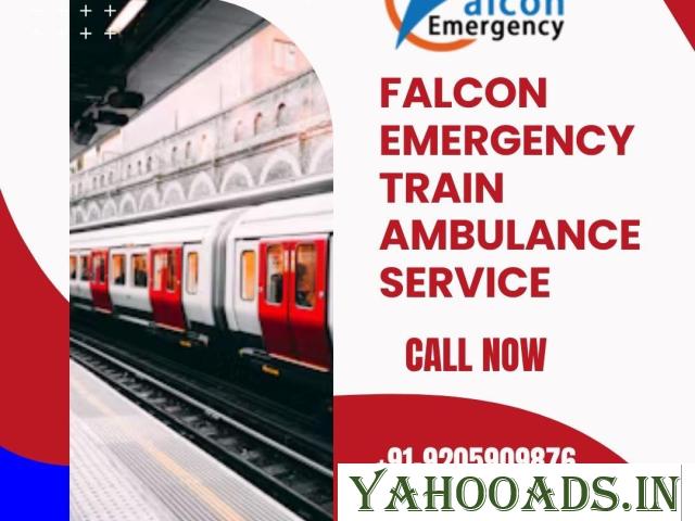 Use Falcon Emergency Train Ambulance Services in Allahabad with a Life-care Oxygen Tank - 1